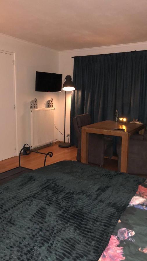 Grutsk Op 12 Bed and Breakfast Drachten Buitenkant foto